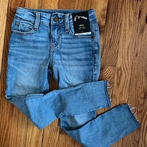 Art Class Skinny Jeans with Raw Hem size 7